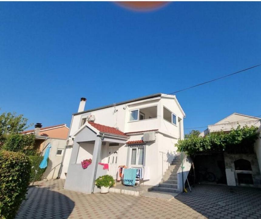 White Pearl Apartment Sukosan Bagian luar foto